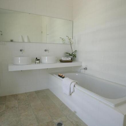 Bathroom with Tub