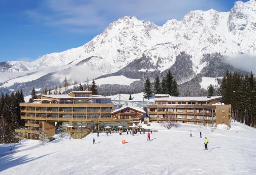 Holzhotel Forsthofalm