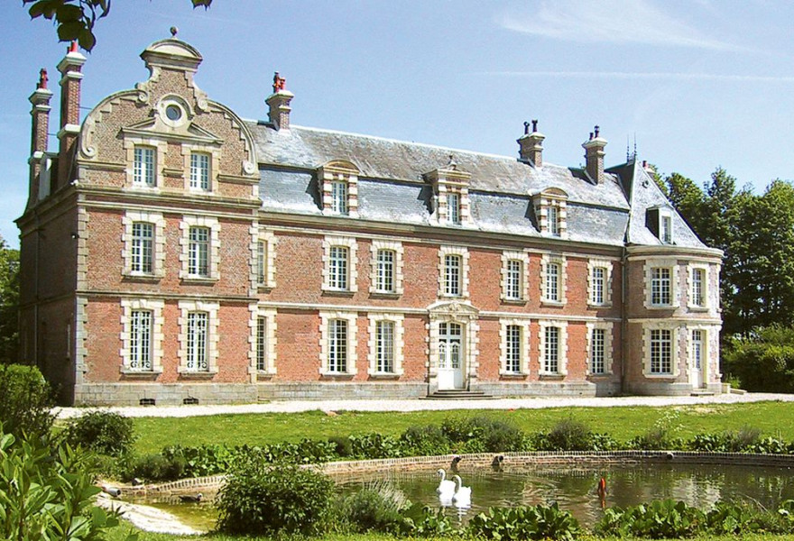 Chateau De Behen