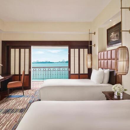 Twin Room Overwater Lake View