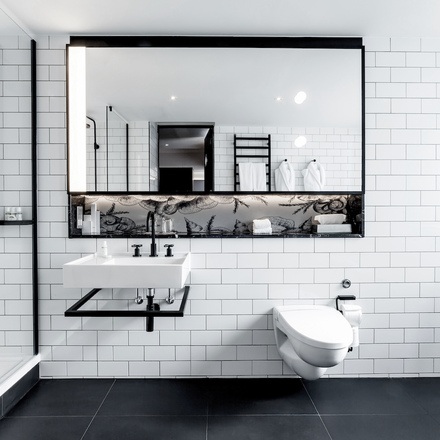 Andaz Large Suite Bathroom