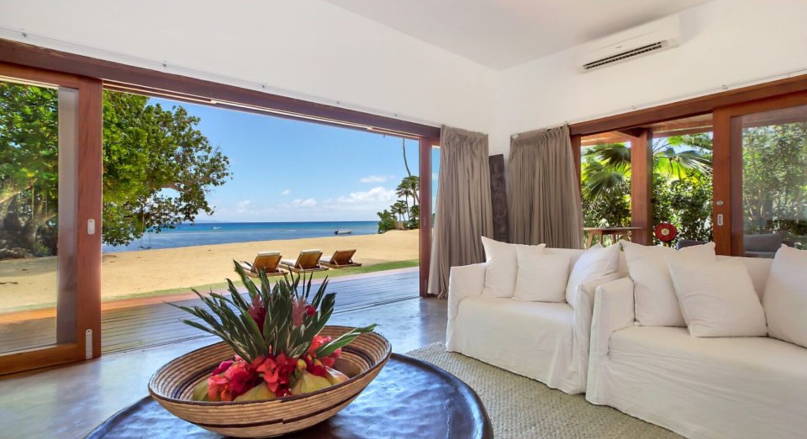 Villa Sitting Room 