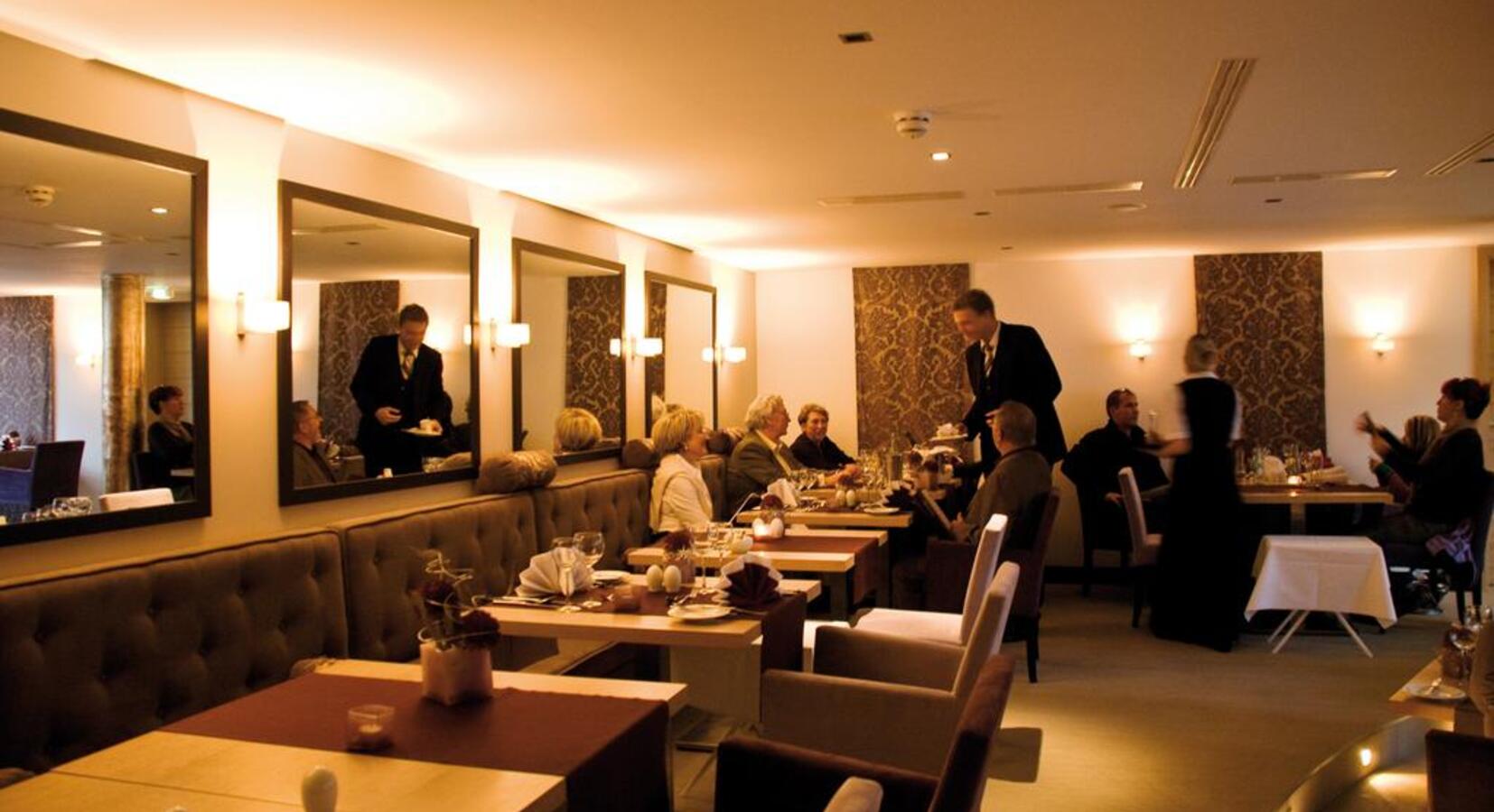 Hotel Restaurant 