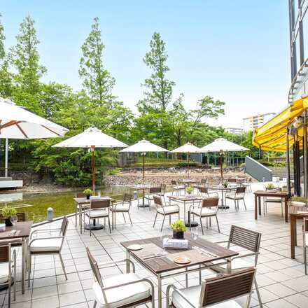 Garden Dining Area