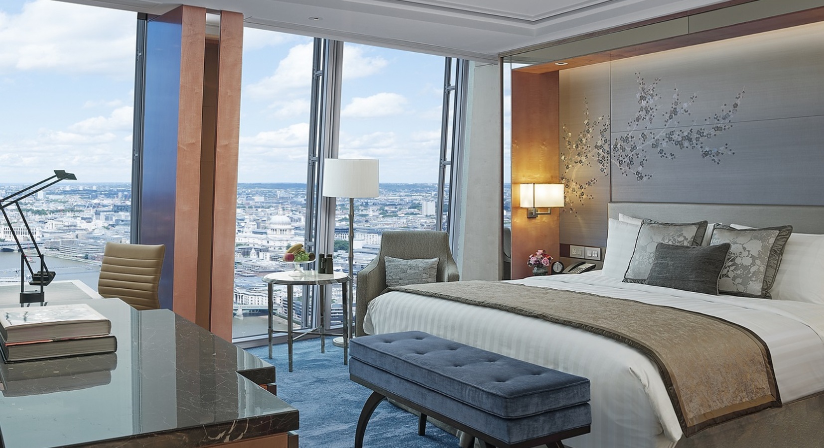 Deluxe city view room