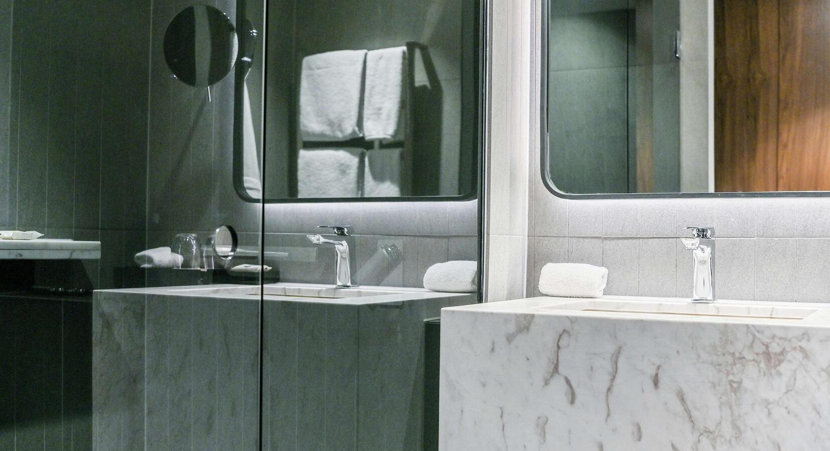 Marble Bathroom 