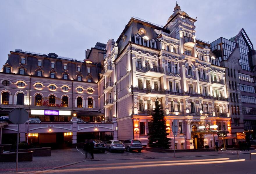 Opera Hotel