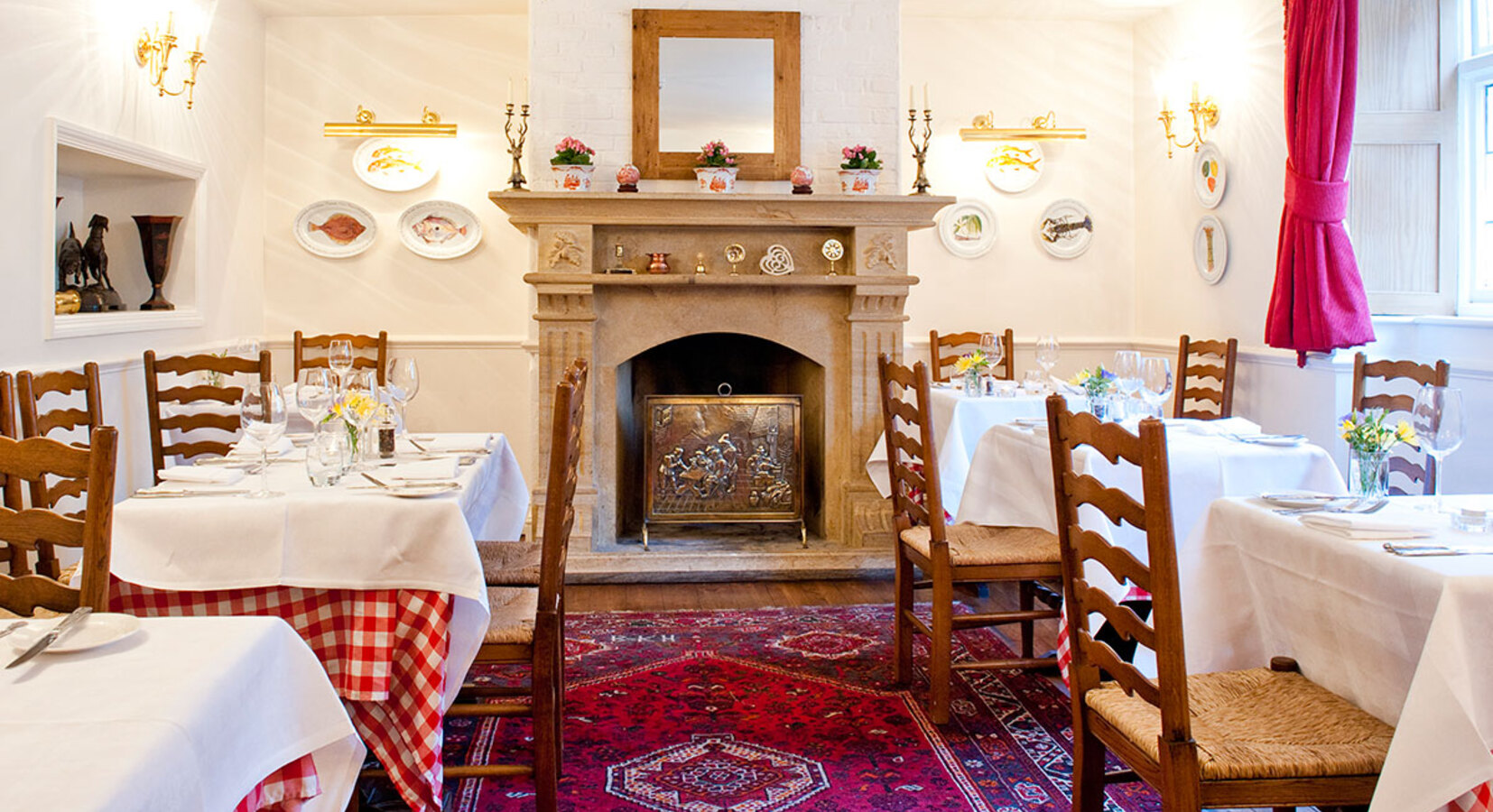 Restaurant with fireplace