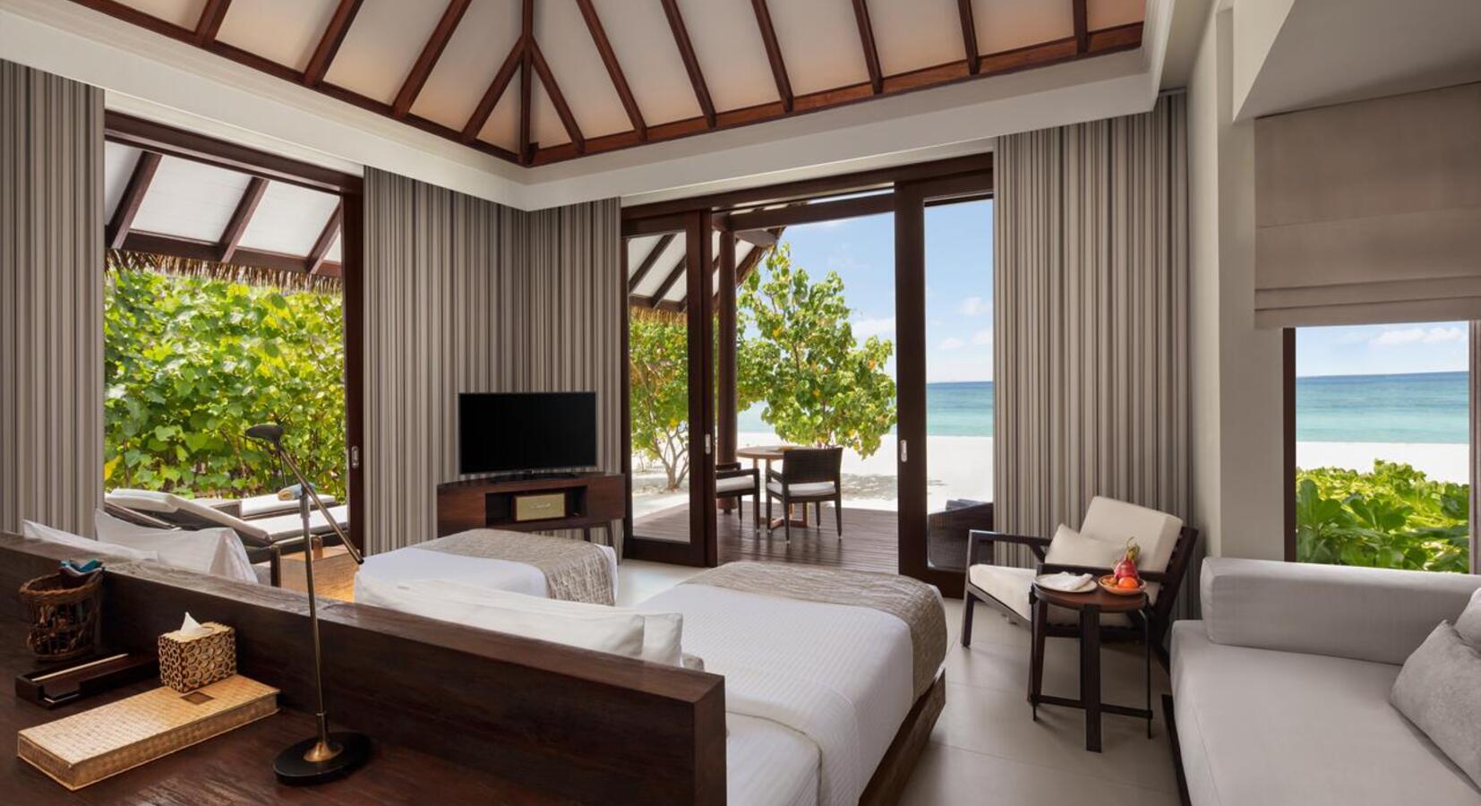 Family twin bedroom- Beach villa