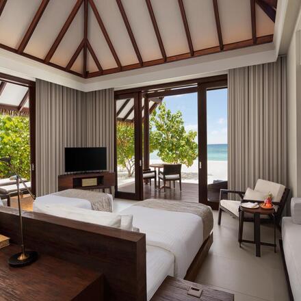 Family twin bedroom- Beach villa