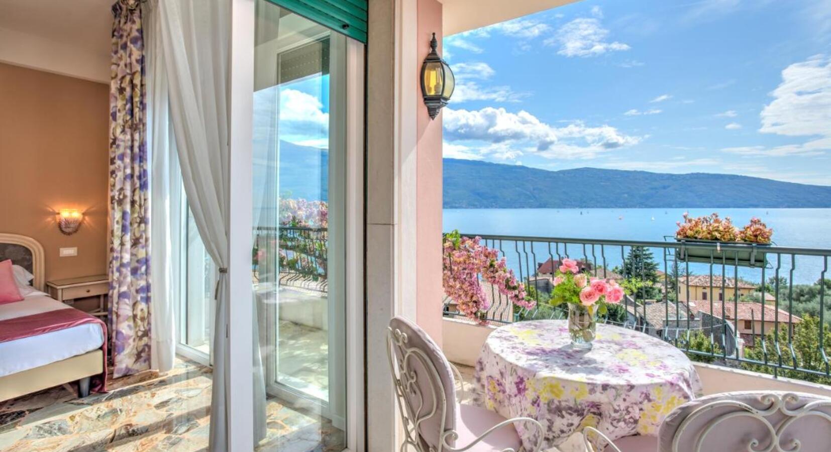 Guest Room with private balcony