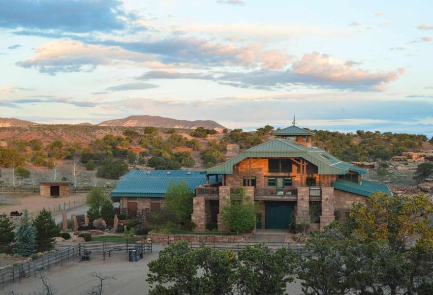 The Lodge at Cougar Ridge