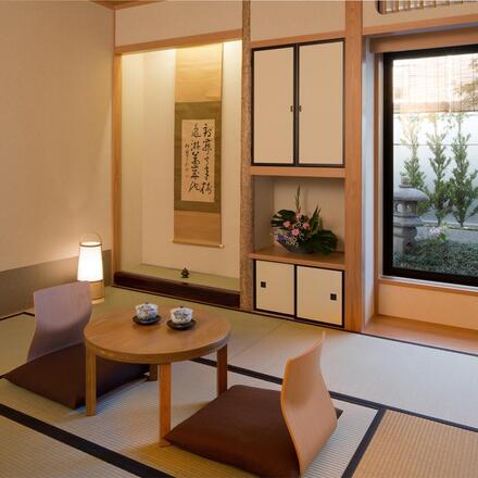 Japanese-style room