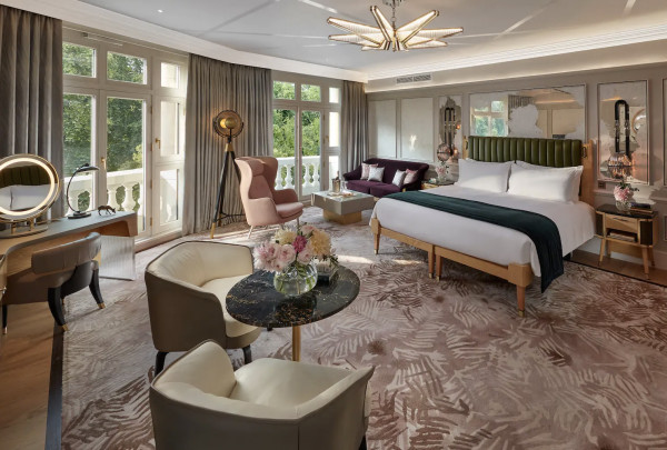 Luxury Rooms & Suites in Knightsbridge