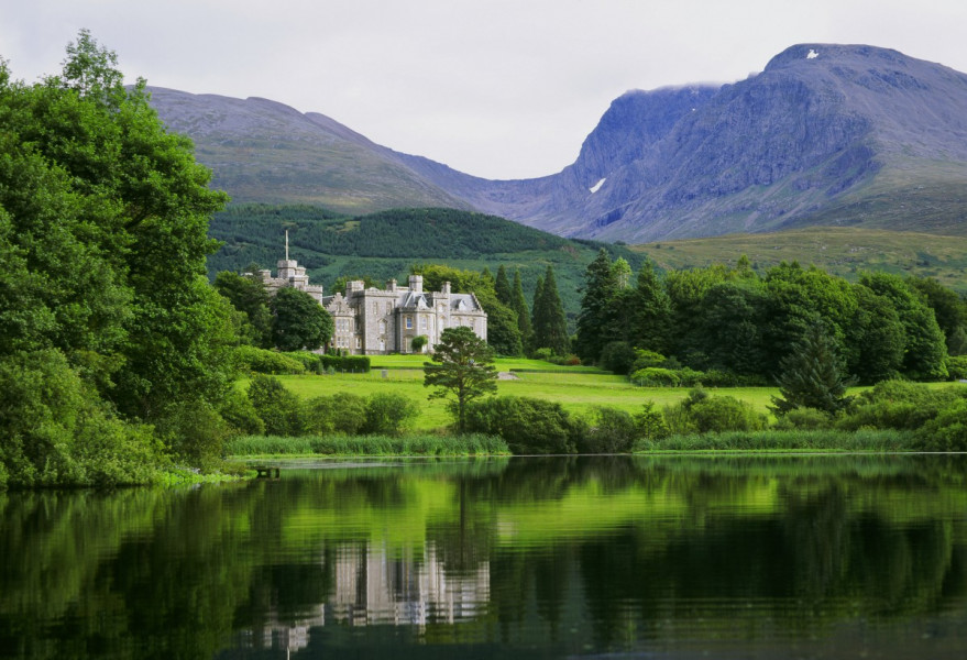 Inverlochy Castle