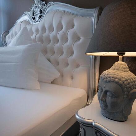 Guestroom details