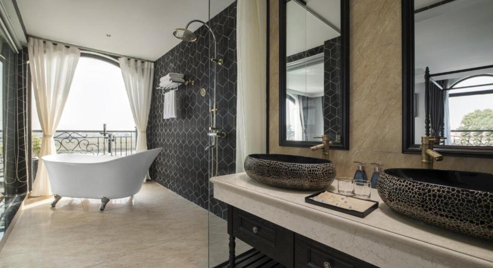 Premium Suite - Bathroom 