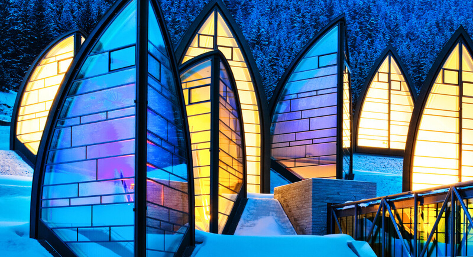 Bergoase_Mario Botta_Winter By Night