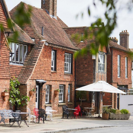 The Best Country Pubs for Weekends from London