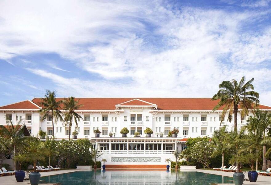 Raffles Grand Hotel d'Angkor