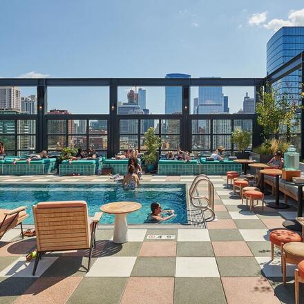 Les meilleurs hôtels avec piscine sur le toit à Chicago