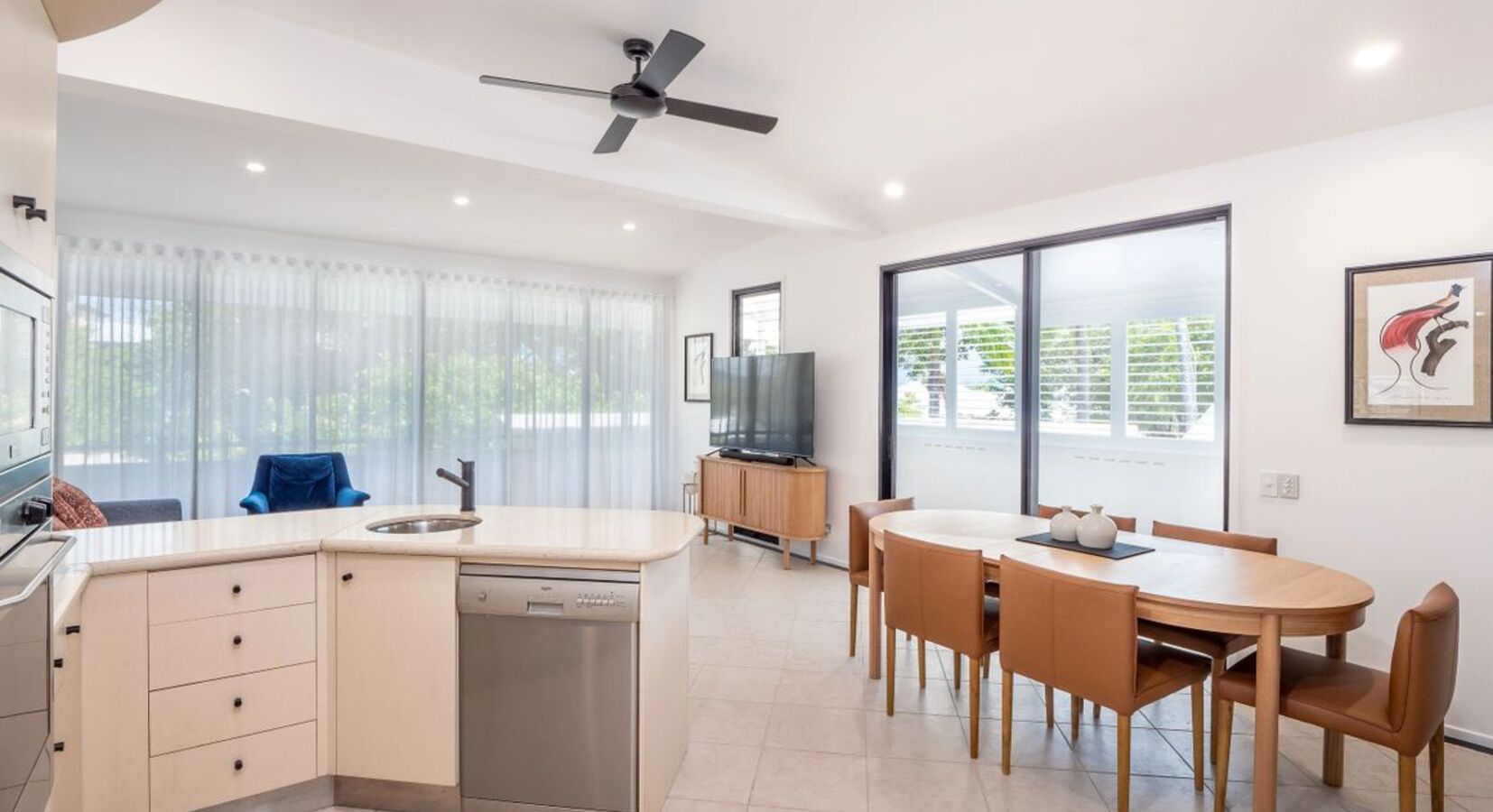 Two-Bedroom Spa Suite - Living and Dining Area