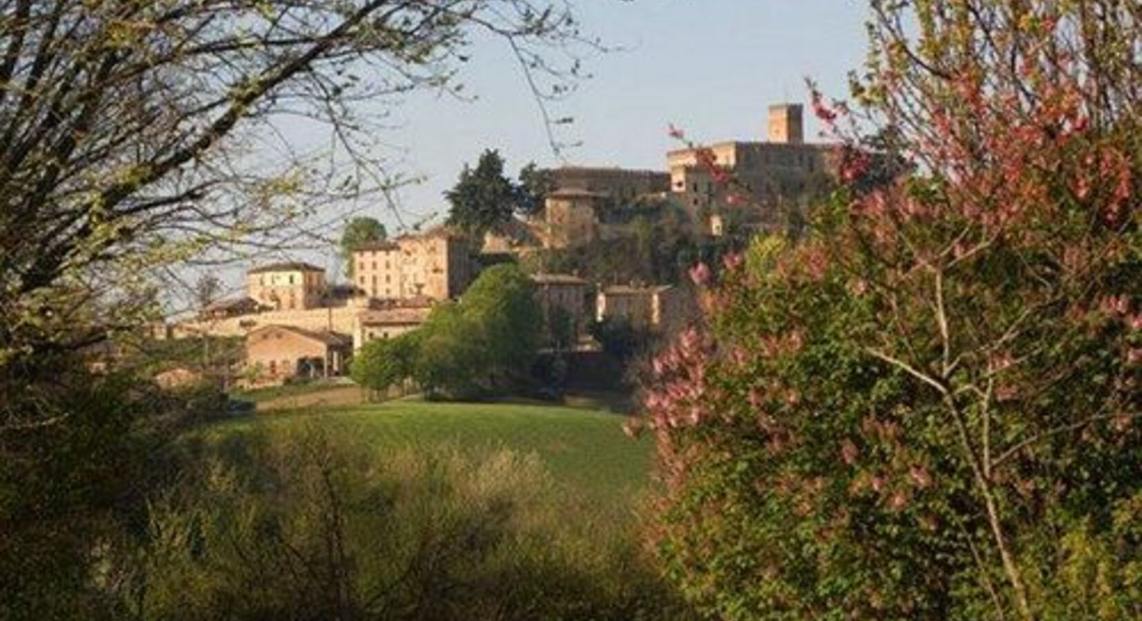 Photo de Antico Borgo di Tabiano Castello