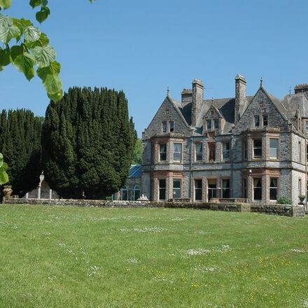 Castle Leslie exterior