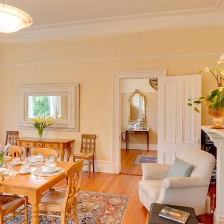 Breakfast Room