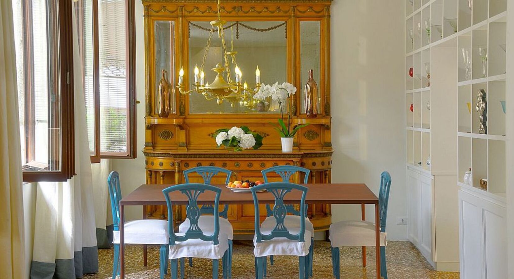 Canella apartment dining room