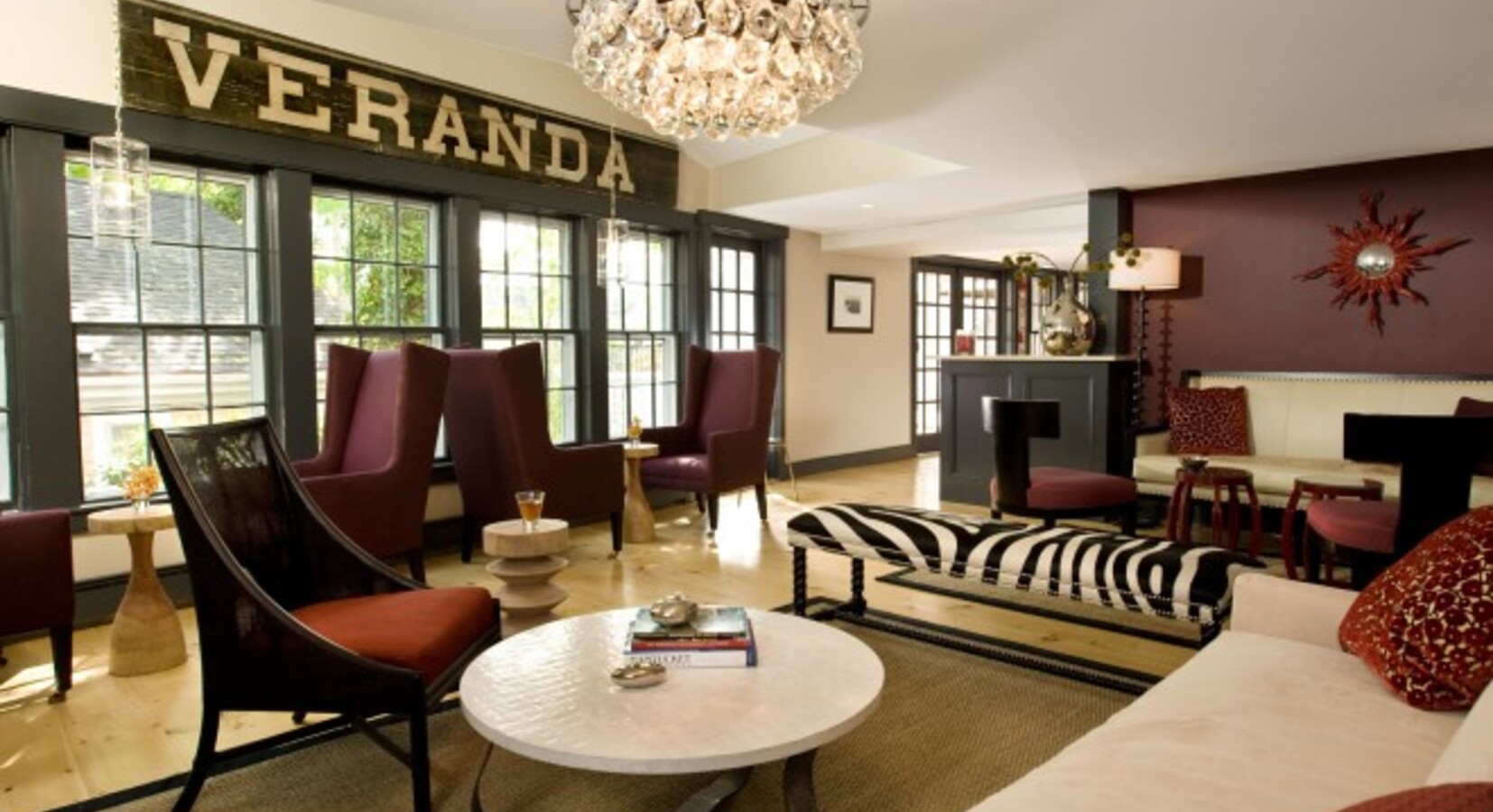 Veranda House Lounge