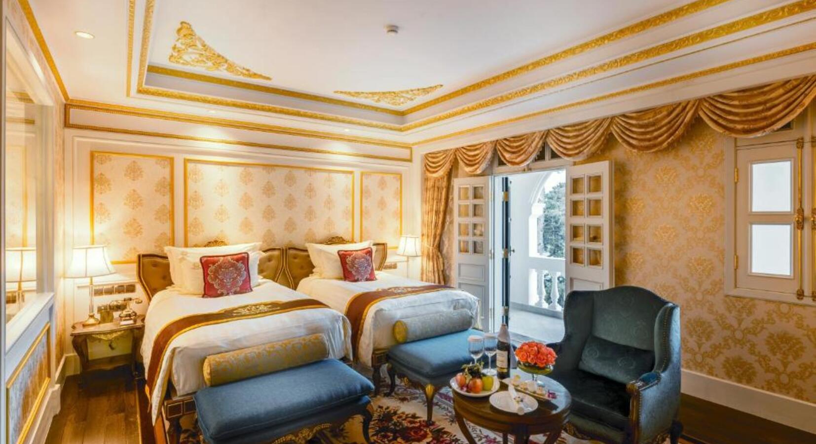 Royal Twin Suite