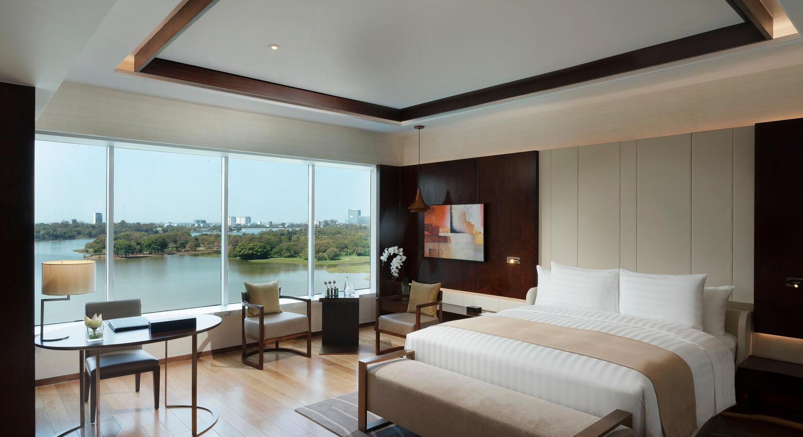 Premium Lake View Room 