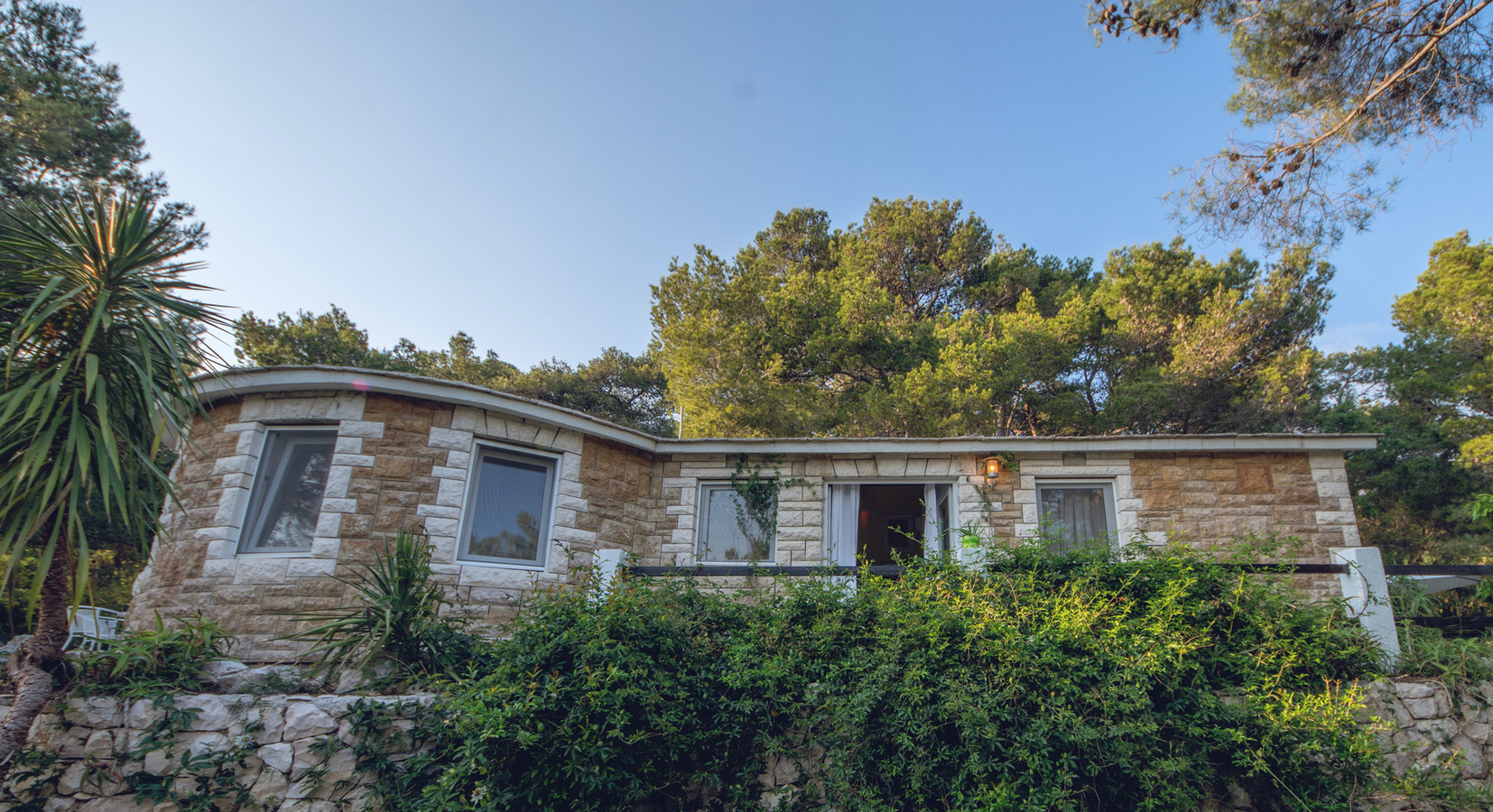 Villa Palmižana, exterior view