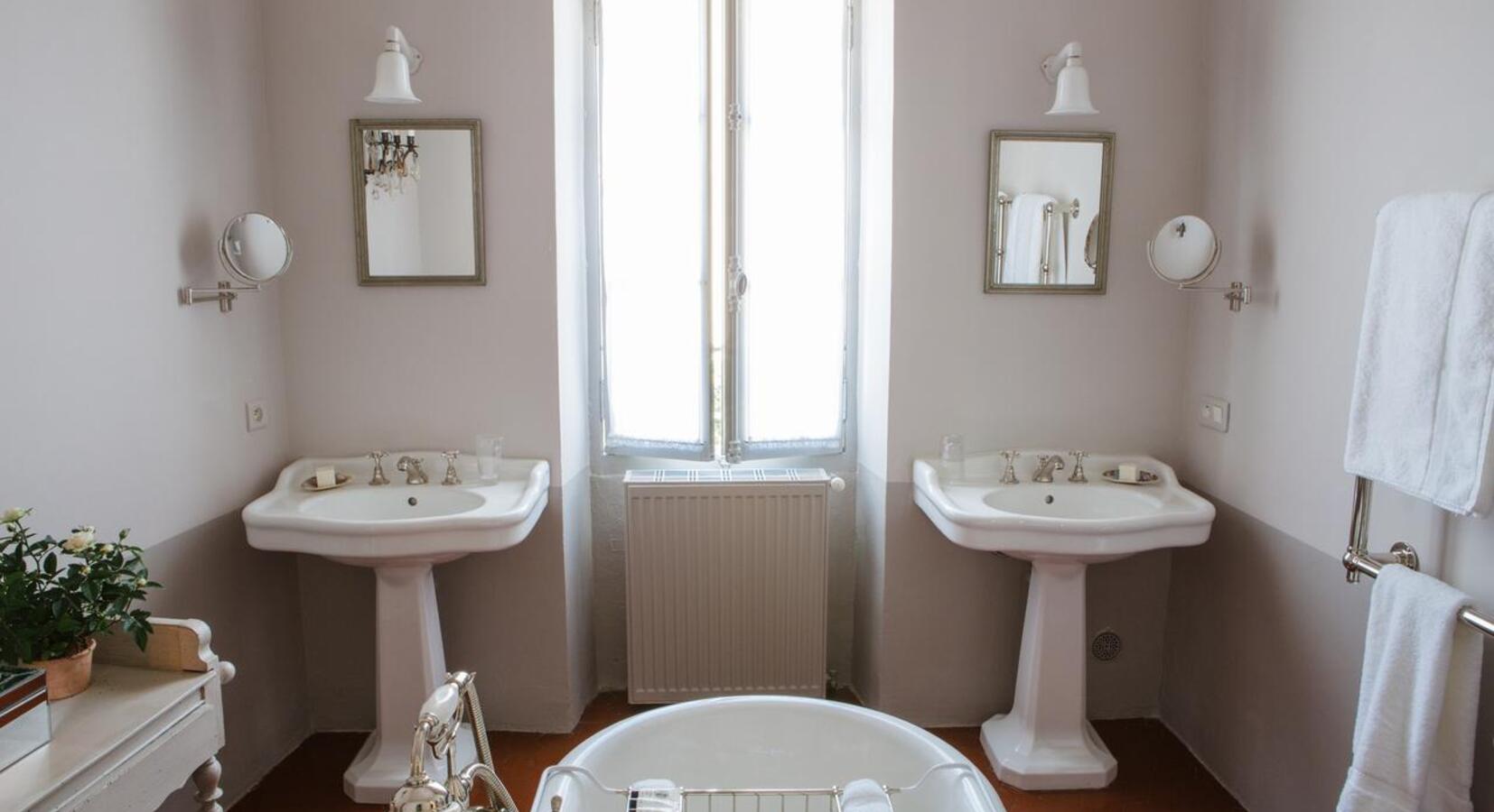 En Suite Bathroom