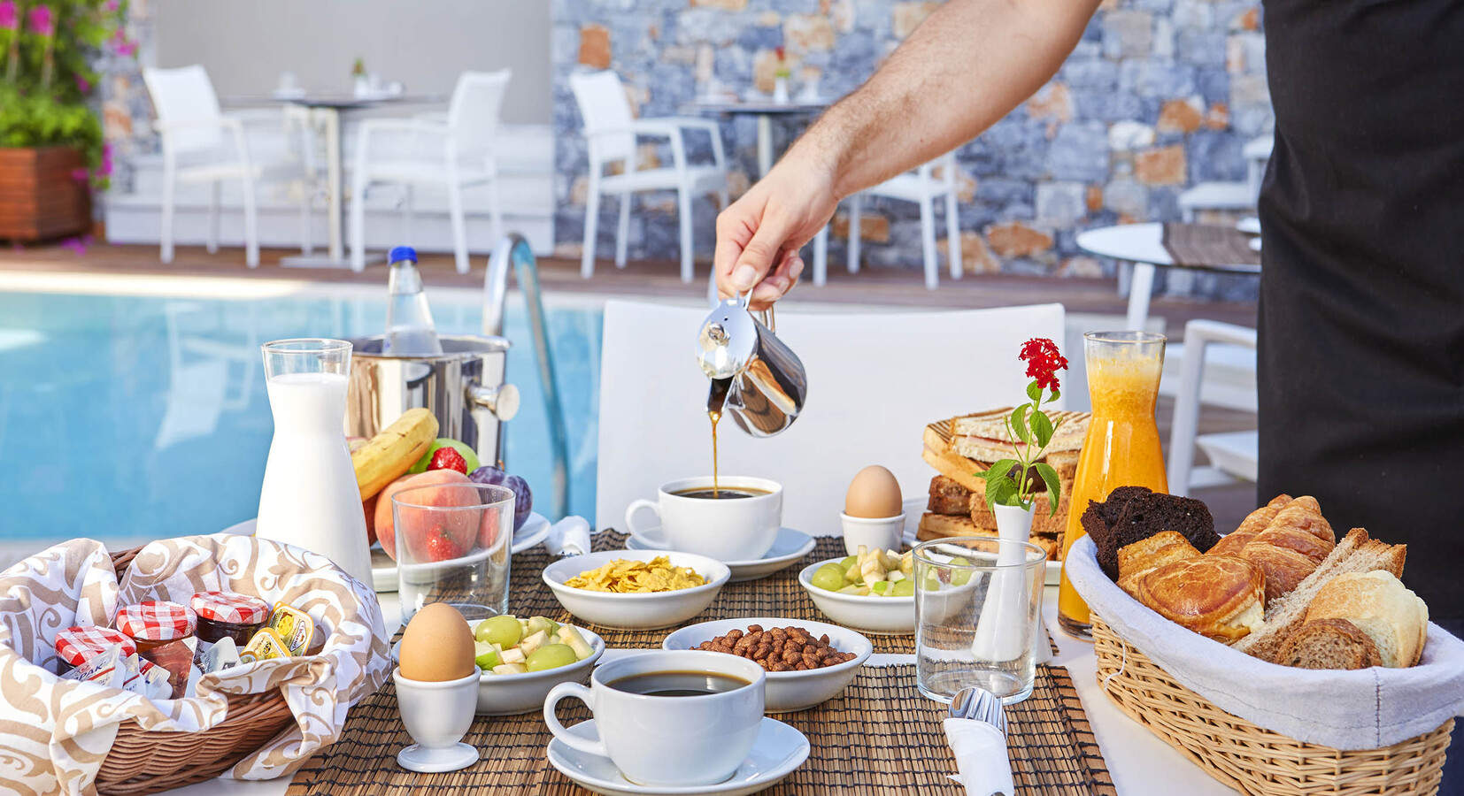 Breakfast by the pool