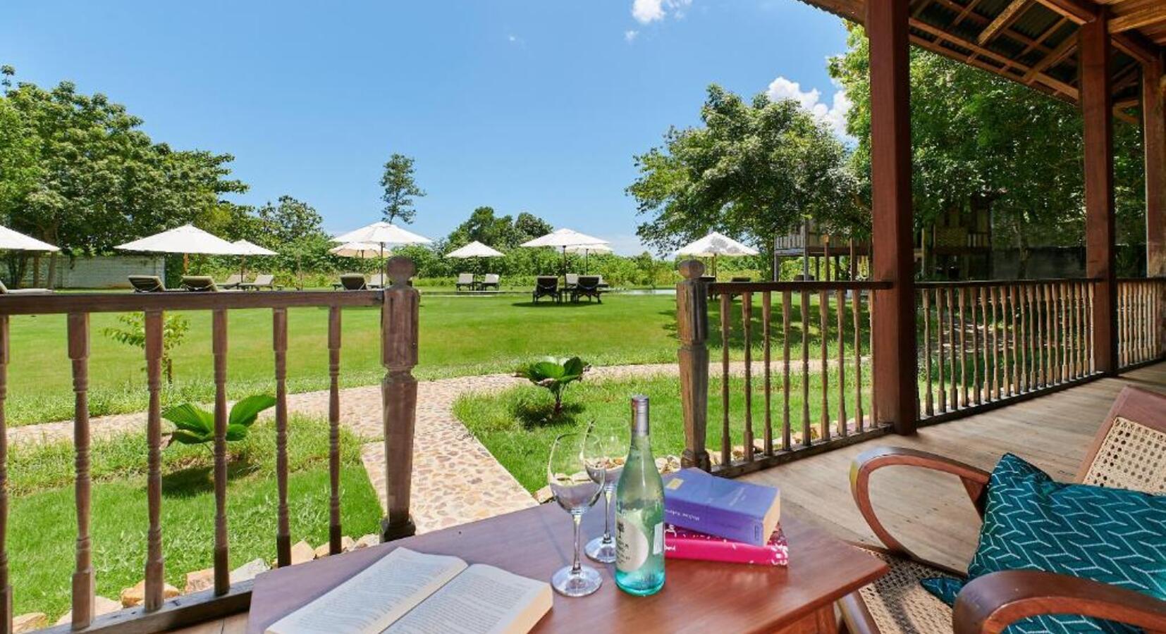 Garden-Facing Terrace