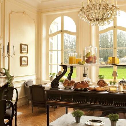 Breakfast Room