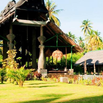 Tugu Hotel Lombok