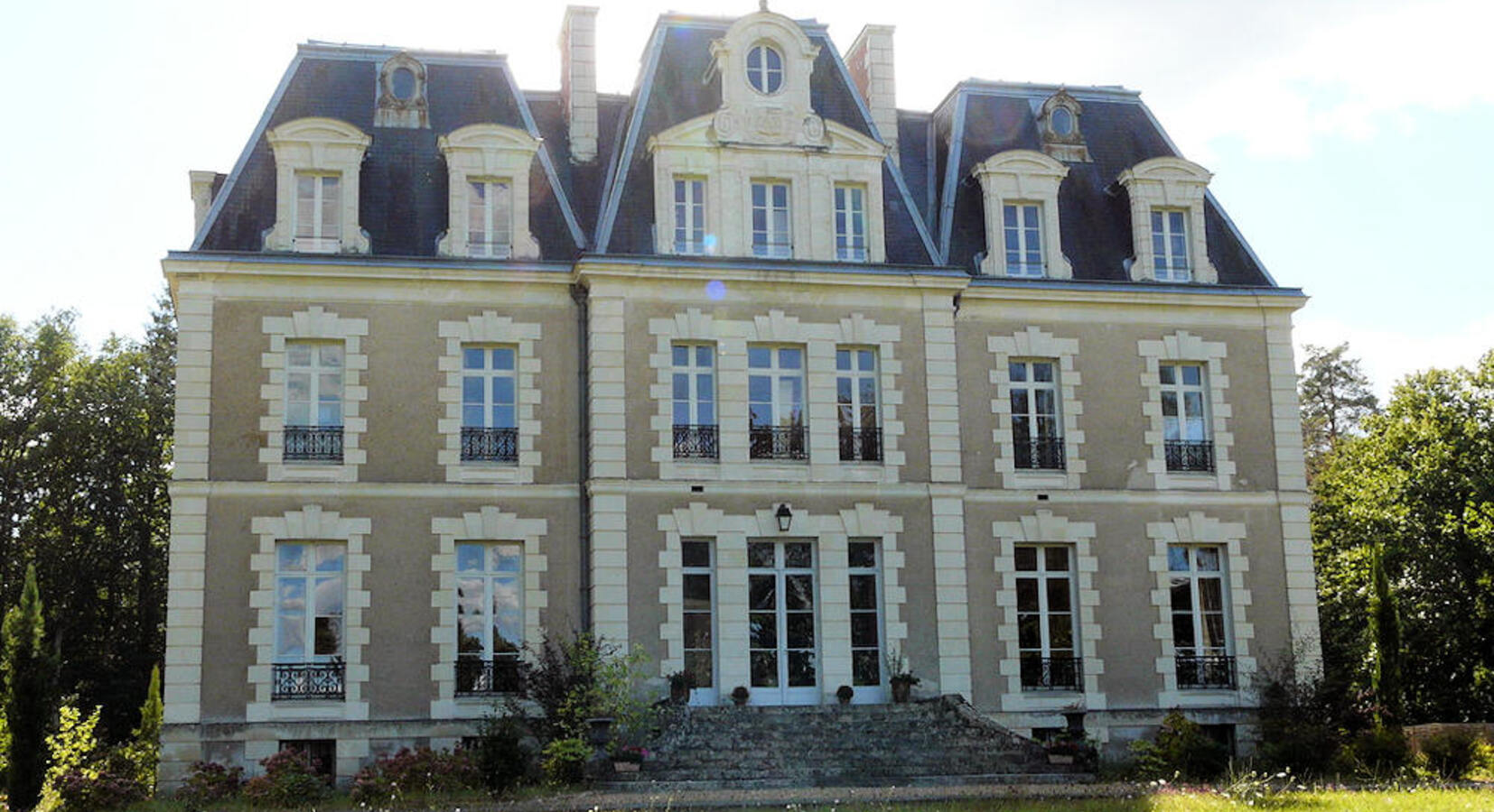 Chateau des Essards