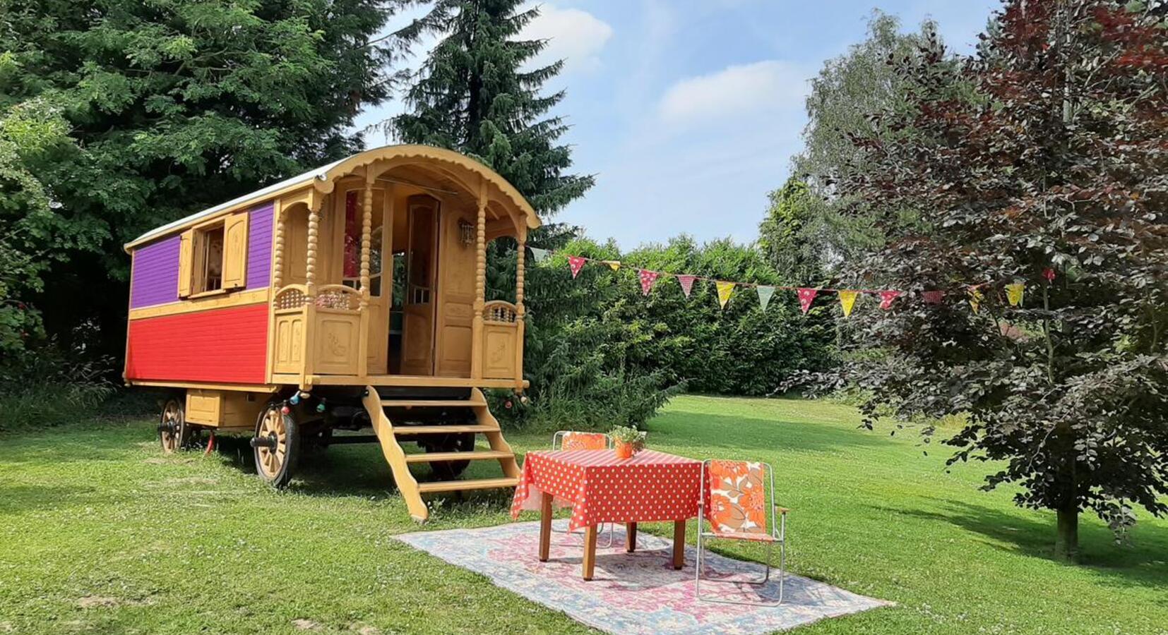 Wagon in the garden