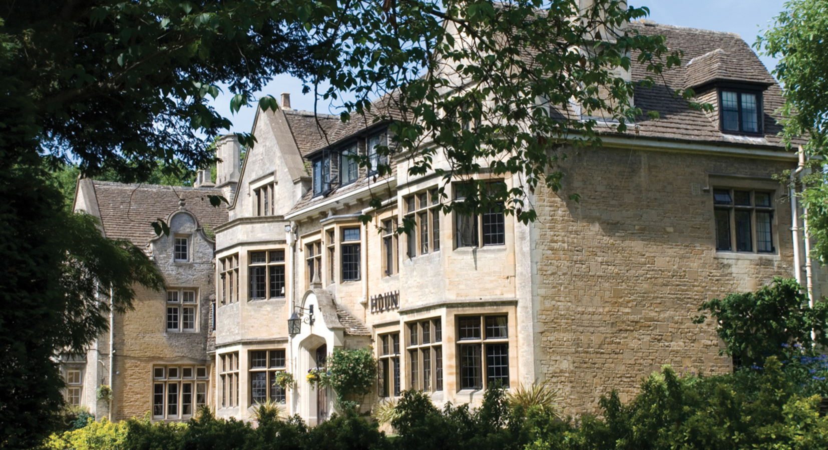 Photo of Hare and Hounds Hotel