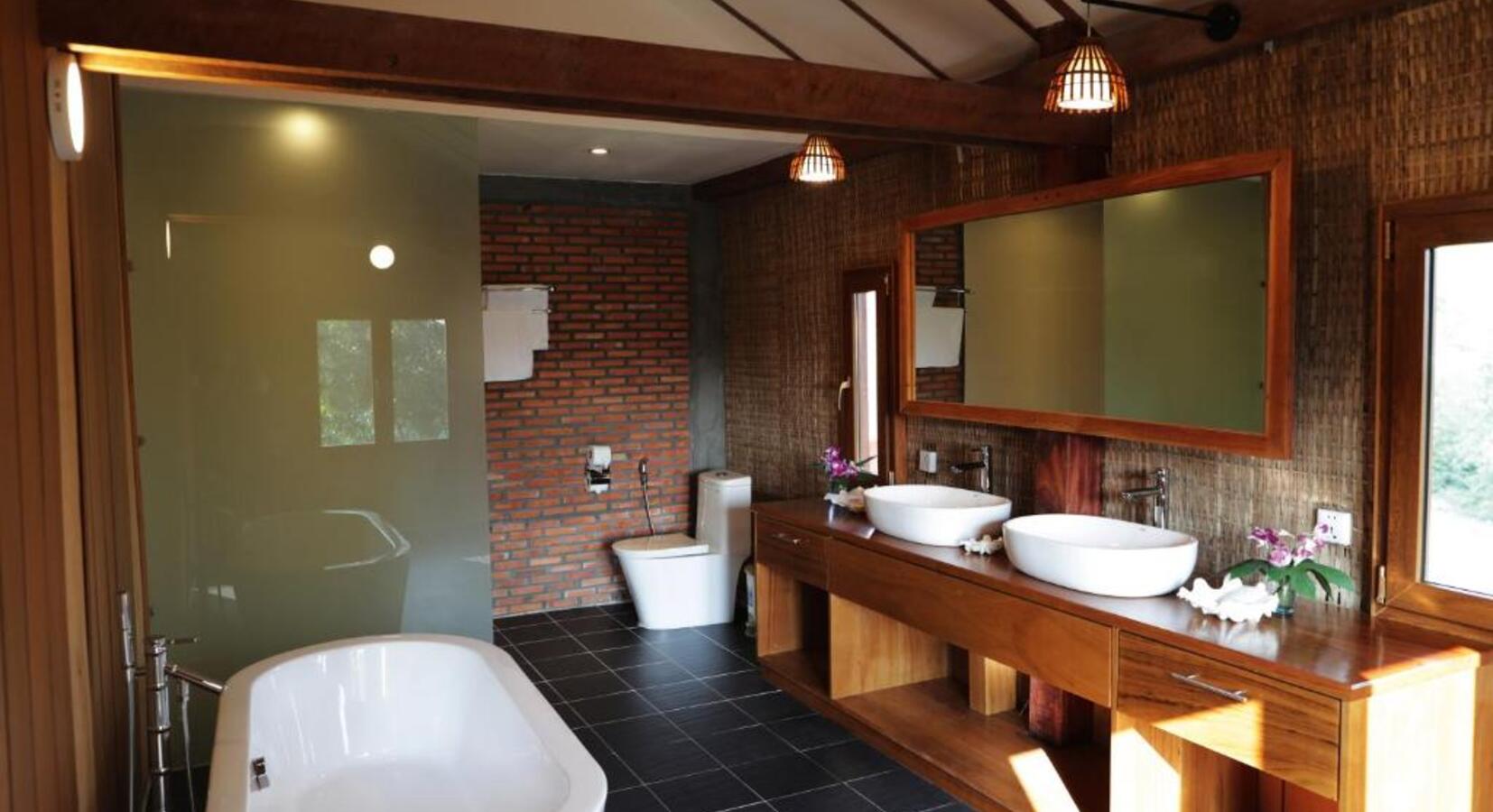 Deluxe Khmer Bungalow - Bathroom 