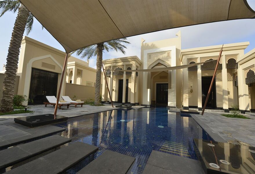 Al Areen Palace & Spa