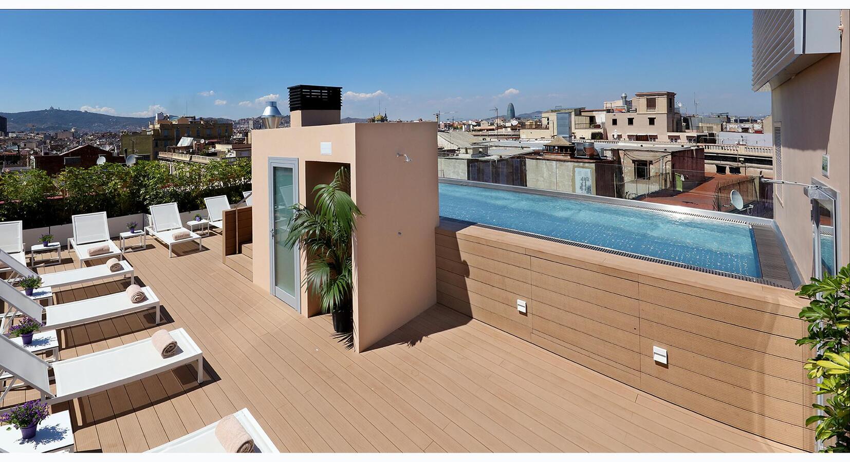 Rooftop terrace and pool