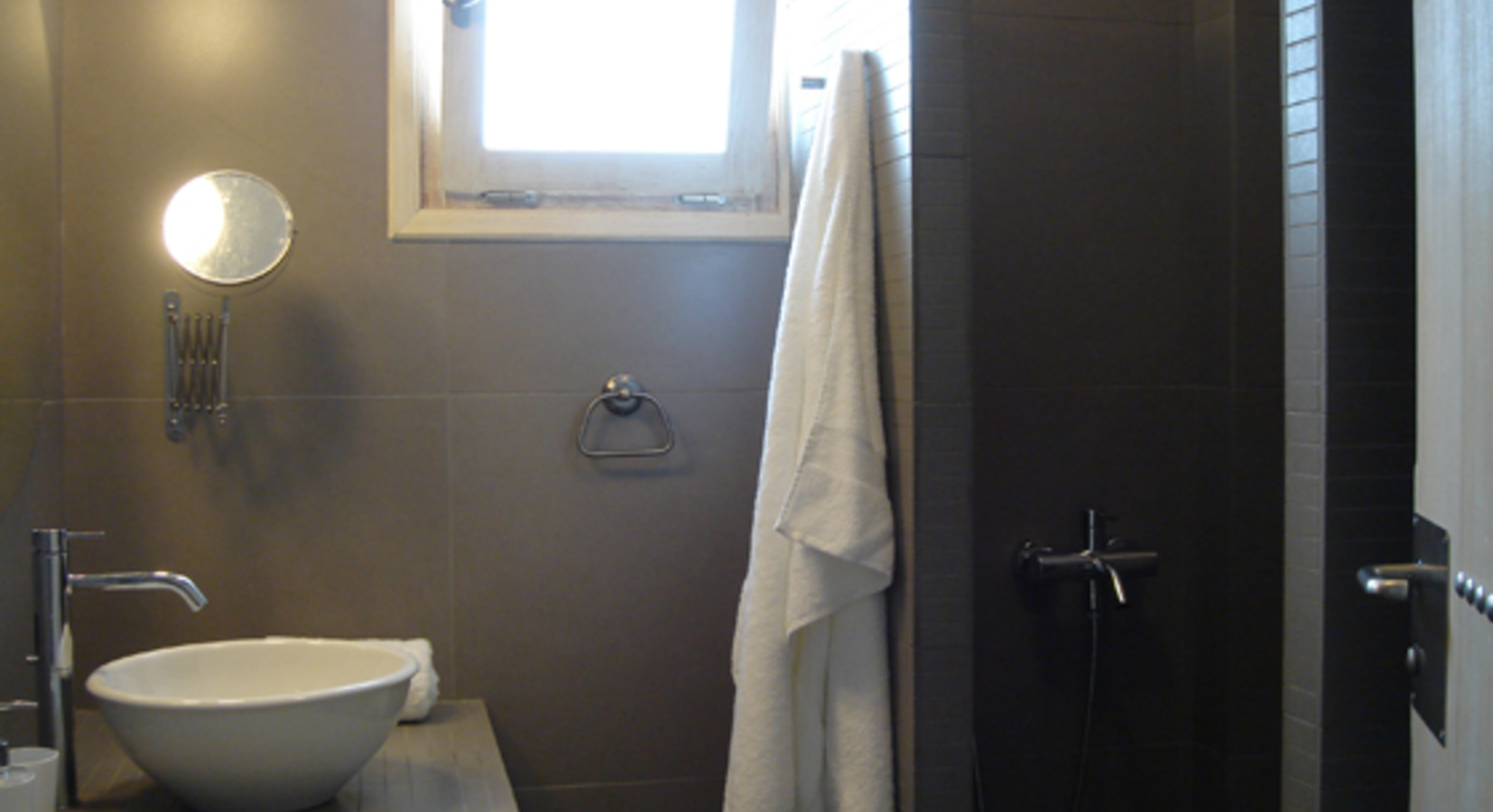 Double Room Bathroom