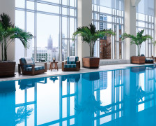 Les 8 meilleurs hôtels de Chicago avec piscine intérieure