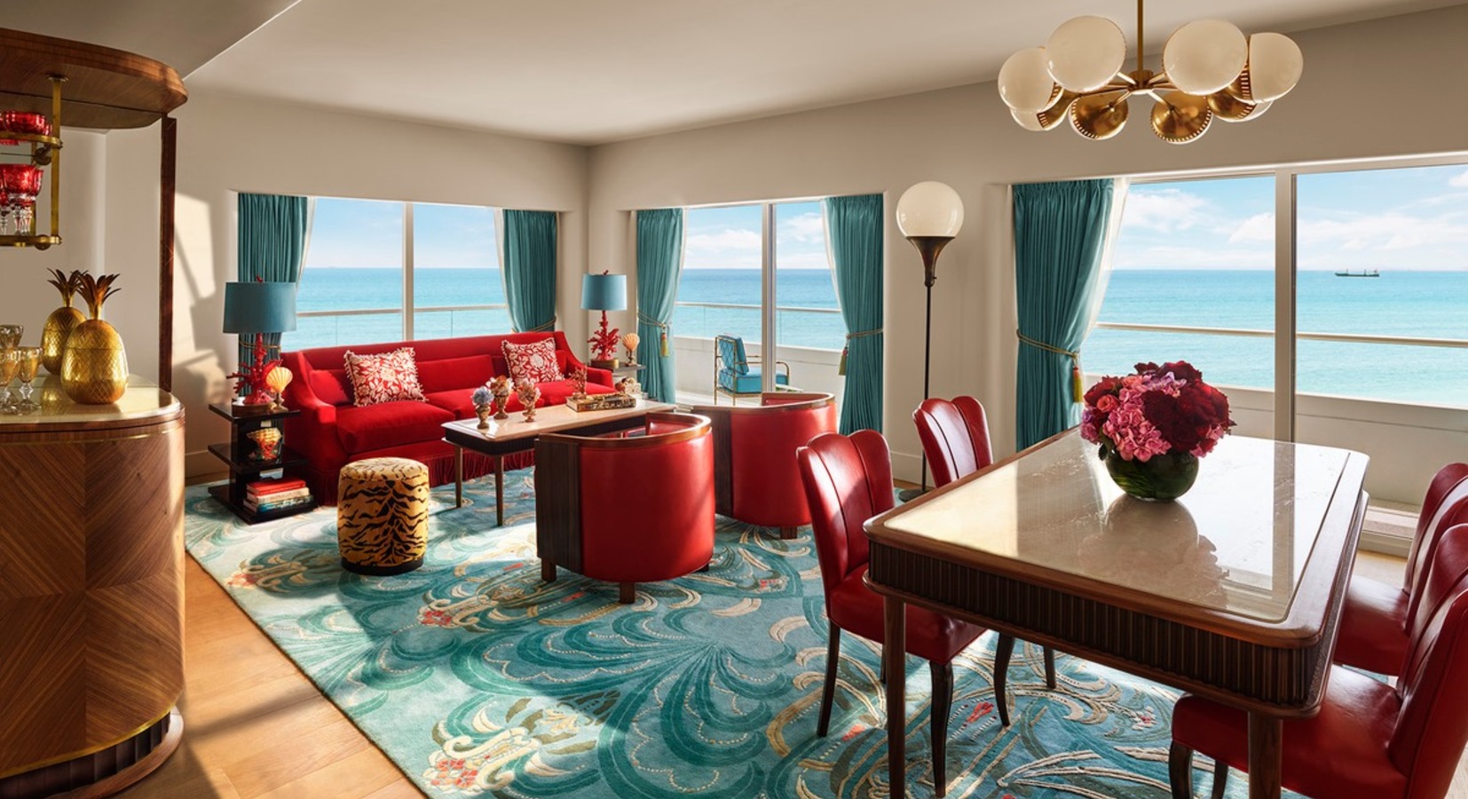 Premier Oceanfront Corner Suite