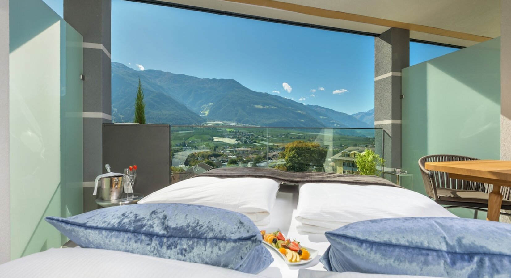 Guest Room with Mountain View