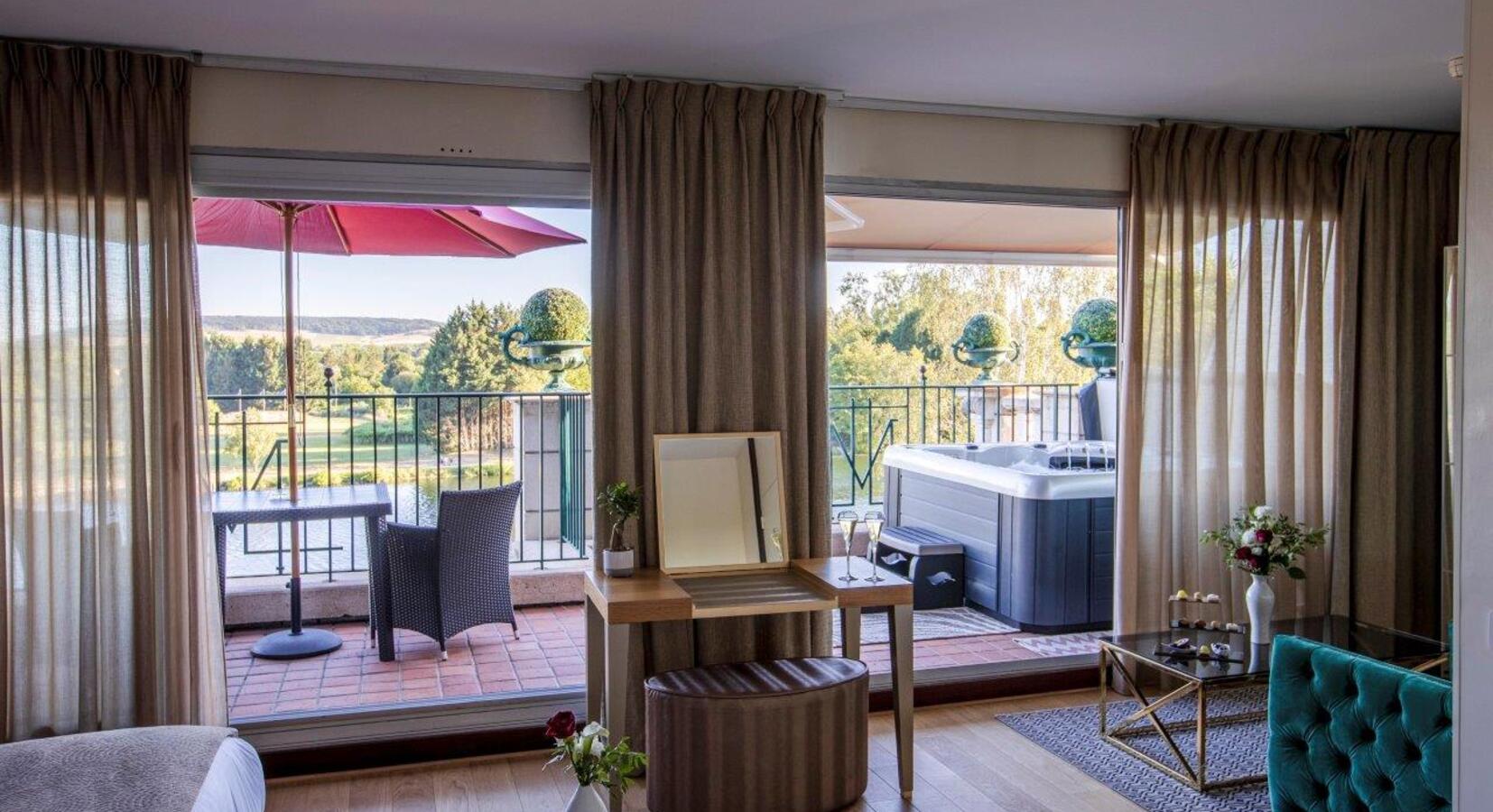 Guest Room with private hot tub